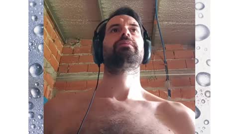 Snapshot of banana_argen_15 chatting on 02/11/25, 04:35 Ezequiel online show from 02/11/25, 04:35