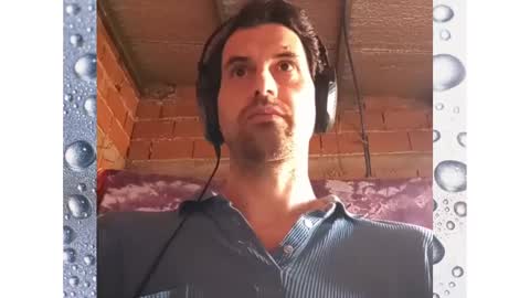 Snapshot of banana_argen_15 chatting on 03/04/25, 09:00 Ezequiel online show from 03/04/25, 09:00
