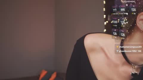 Snapshot of bananya_kitty chatting on 02/14/25, 10:59 Ellen and online show from 02/14/25, 10:59