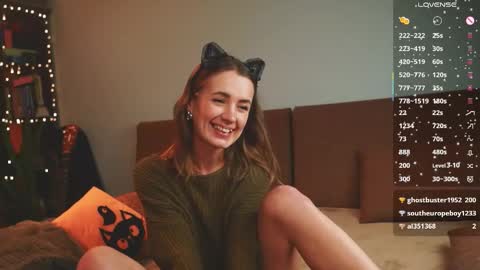 Snapshot of bananya_kitty chatting on 12/01/25, 08:03 Ellen and online show from 12/01/25, 08:03