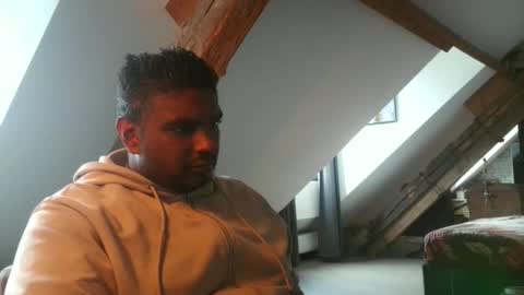 Snapshot of bandusrilanka200 chatting on 10/07/25, 12:02 bandusrilanka200 online show from 10/07/25, 12:02