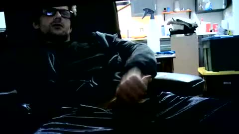 Snapshot of banginondadrumsalldaylong chatting on 10/11/25, 09:19 banginondadrumsalldaylong online show from 10/11/25, 09:19