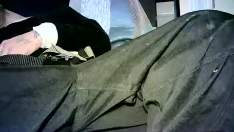 Snapshot of banginondadrumsalldaylong chatting on 10/16/25, 09:32 banginondadrumsalldaylong online show from 10/16/25, 09:32