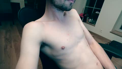 Snapshot of banzal chatting on 12/06/24, 07:01 banzak online show from 12/06/24, 07:01