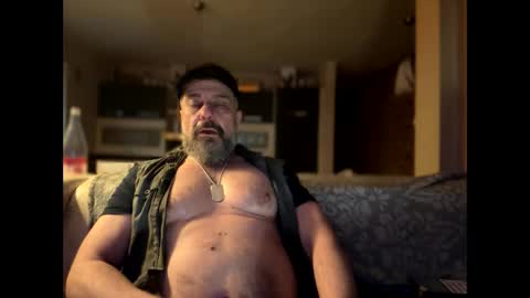 Snapshot of barba71 chatting on 01/31/25, 11:03 Military man 69 online show from 01/31/25, 11:03