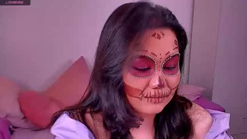 Barbie Kim online show from 10/31/25, 08:21