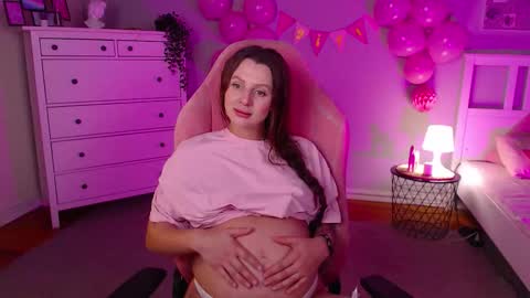 Snapshot of barbara_brylska chatting on 09/22/25, 02:08 Barb online show from 09/22/25, 02:08