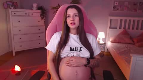 Snapshot of barbara_brylska chatting on 09/27/25, 02:11 Barb online show from 09/27/25, 02:11