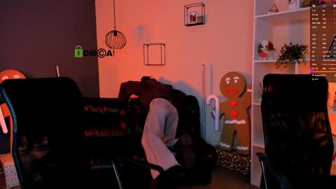 Snapshot of barbara_crazy chatting on 12/23/25, 11:08 barbara_crazy online show from 12/23/25, 11:08