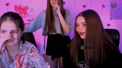 Snapshot of barbara_crazy chatting on 03/06/26, 07:43 barbara_crazy online show from 03/06/26, 07:43