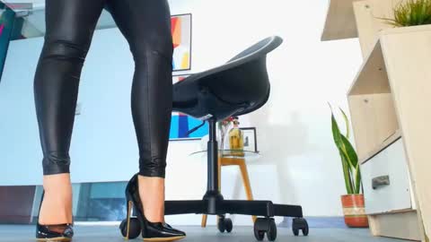 Barbara online show from 11/15/25, 12:13