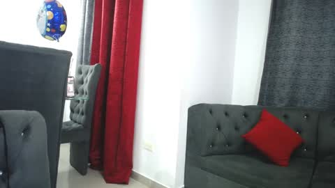 Snapshot of barbaraferrer69 chatting on 02/05/25, 02:51 BARBARA FERRER online show from 02/05/25, 02:51