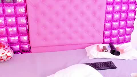 Barbie Hills online show from 02/14/25, 07:44