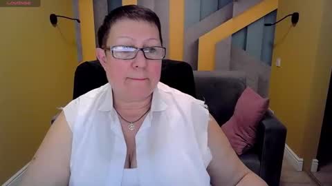 Snapshot of barbaraturners chatting on 03/07/25, 06:43 barbaraturners online show from 03/07/25, 06:43