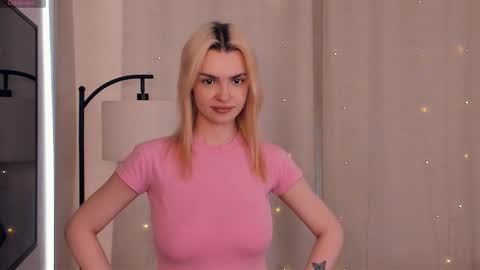 Snapshot of barberahuelsman chatting on 02/21/26, 07:53 Mikki online show from 02/21/26, 07:53