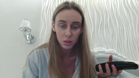 Kate online show from 04/14/26, 06:36