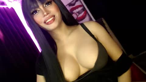 Snapshot of barbie_ivana chatting on 12/02/25, 01:22 barbei online show from 12/02/25, 01:22