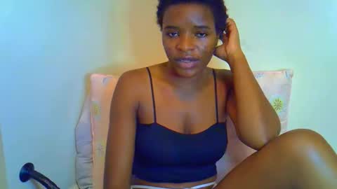 Snapshot of barbie_queen17 chatting on 03/17/26, 06:33 VEE online show from 03/17/26, 06:33