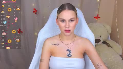 Eva online show from 11/16/25, 12:27