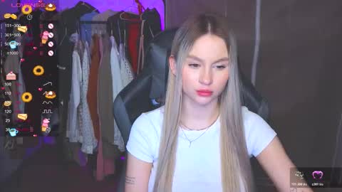 Eva online show from 11/29/25, 12:46