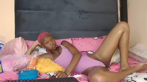 Snapshot of barbiex20 chatting on 10/27/25, 08:24 barbiex20 online show from 10/27/25, 08:24