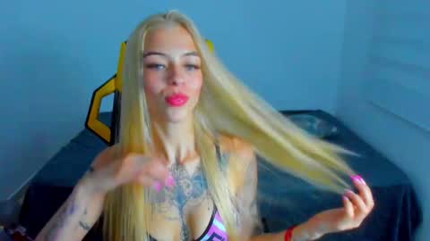 Snapshot of barbiie_5 chatting on 03/01/26, 06:04 Barbie online show from 03/01/26, 06:04