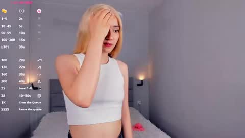 Snapshot of barbimia chatting on 06/27/26, 02:12 Mia online show from 06/27/26, 02:12