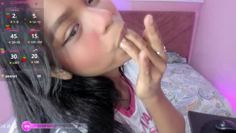 Luna online show from 02/18/25, 04:05