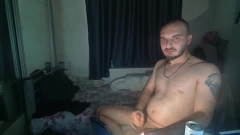 Snapshot of barcanka08 chatting on 05/04/26, 03:19 Guitarist online show from 05/04/26, 03:19