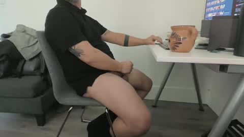 Snapshot of bardamu333333 chatting on 01/12/26, 11:43 bardamu333333 online show from 01/12/26, 11:43