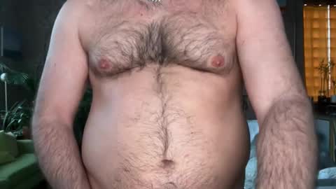 Snapshot of barebackheat chatting on 02/26/25, 12:58 Barebackheat online show from 02/26/25, 12:58