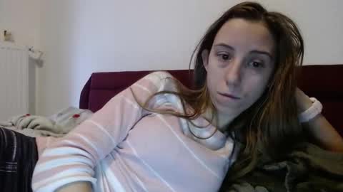 Snapshot of barelylegalblondy chatting on 01/16/26, 10:41 Lena online show from 01/16/26, 10:41