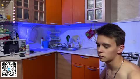 Snapshot of barney_kevin chatting on 12/08/24, 07:54 Fansly Barney and Kevin T online show from 12/08/24, 07:54