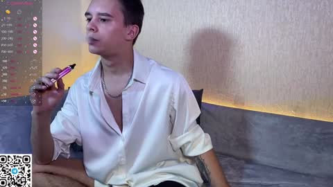 Snapshot of barney_kevin chatting on 12/17/24, 07:04 Fansly Barney and Kevin T online show from 12/17/24, 07:04