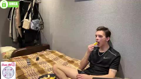 Snapshot of barney_kevin chatting on 01/20/25, 09:22 Fansly Barney and Kevin T online show from 01/20/25, 09:22