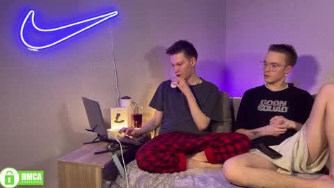 Snapshot of barney_kevin chatting on 03/01/25, 07:26 Fansly Barney and Kevin T online show from 03/01/25, 07:26