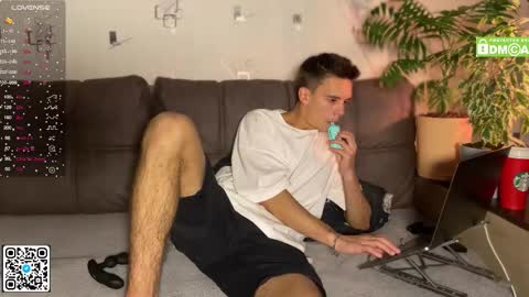 Snapshot of barney_kevin chatting on 09/20/25, 08:21 Fansly Barney and Kevin T online show from 09/20/25, 08:21