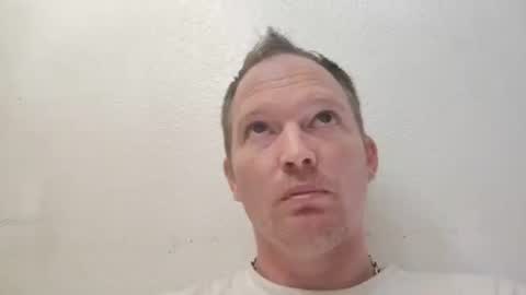 Snapshot of barniemay1 chatting on 09/21/25, 10:33 barniemay1 online show from 09/21/25, 10:33