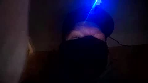 Snapshot of barniemay1 chatting on 10/31/25, 11:22 barniemay1 online show from 10/31/25, 11:22