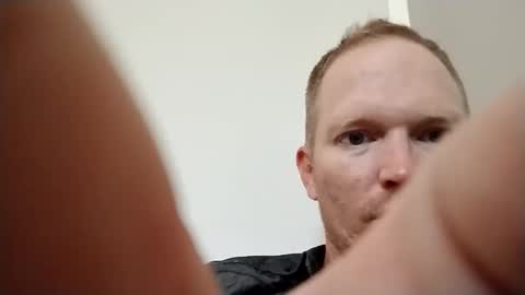 Snapshot of barniemay1 chatting on 11/25/25, 05:02 barniemay1 online show from 11/25/25, 05:02