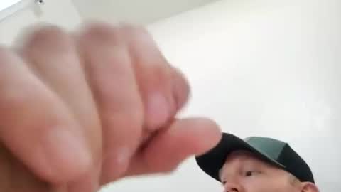 Snapshot of barniemay1 chatting on 12/03/25, 07:01 barniemay1 online show from 12/03/25, 07:01