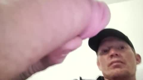 Snapshot of barniemay1 chatting on 03/15/26, 06:58 barniemay1 online show from 03/15/26, 06:58