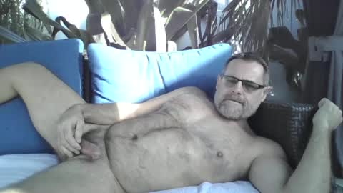 Snapshot of barry_42 chatting on 01/01/25, 08:47 Barry Arnauld online show from 01/01/25, 08:47