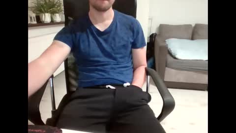 Snapshot of bart_1987 chatting on 11/07/25, 06:41 bart_1987 online show from 11/07/25, 06:41