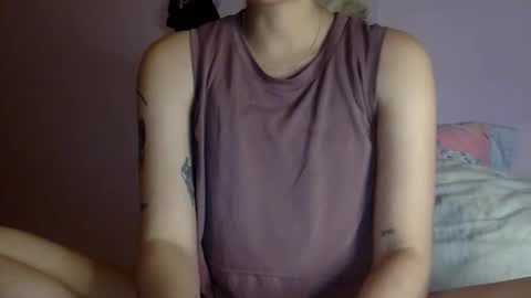 Snapshot of basilbbb chatting on 04/02/26, 01:36 basil online show from 04/02/26, 01:36