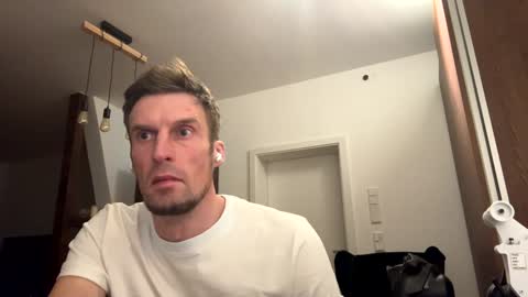 Snapshot of basst23 chatting on 01/04/25, 03:07 basst23 online show from 01/04/25, 03:07