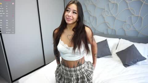 Snapshot of basswaves chatting on 05/26/26, 02:18 Maria online show from 05/26/26, 02:18