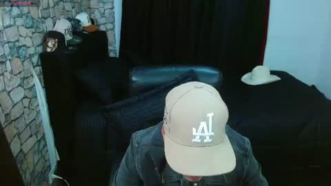 Snapshot of bastiaan_28 chatting on 06/14/26, 02:24 Bastian online show from 06/14/26, 02:24