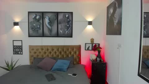 bastian_jones1 online show from 11/22/25, 02:10