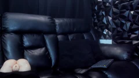 bastian online show from 03/11/25, 05:46